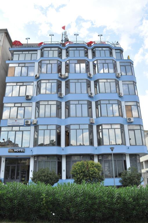فندق ذا فيرست Gjirokastër المظهر الخارجي الصورة