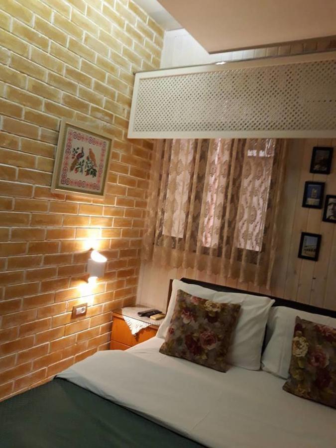 فندق ذا فيرست Gjirokastër المظهر الخارجي الصورة